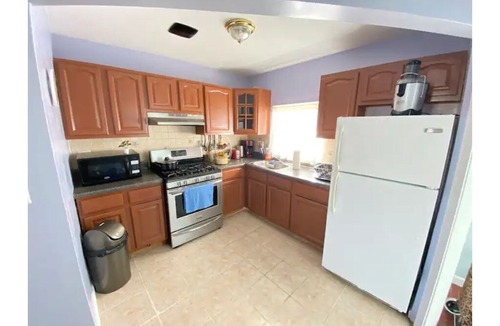 Crown Heights Apartment | ꧁15 🅼🅸🅽🆂 🆃🅾 🅼🅰🅽🅷🅰🆃🆃🅰🅽꧂