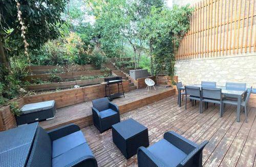 Arcueil Villa | 150 m² Villa ∙ 5 bedrooms ∙ 16 guests