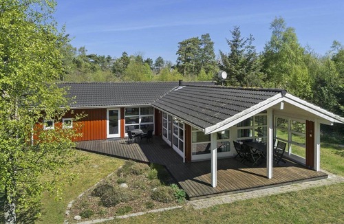 Oster Somarken House | 1505 Aakirkeby - Sluseparken 8 A