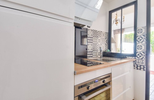 Saint-Hilaire-de-Riez Ski Chalet | 150m beach - House for 4 - Colourful terrace