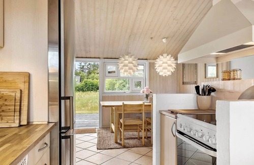 Bratten Strand Cottage | 150m to beach, Indoor Pool, Fireplace, Undisturbed Privacy, Private Cottage