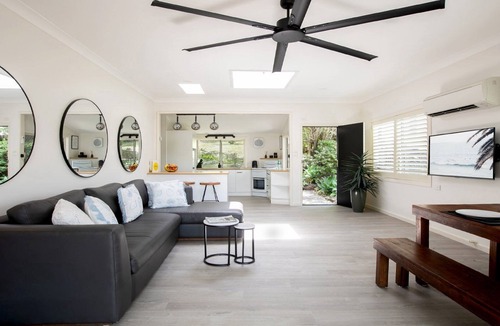 Pearl Beach House | 150mtrs to beach +Trampoline