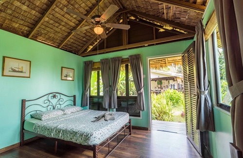 Tioman Island Hotel | 1511 Coconut Grove