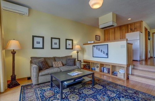 Hood River House | 1515 Lincoln 30 day minimum