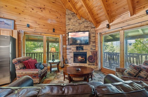 Sevierville Cabin | 152 m² Cabin ∙ 2 bedrooms ∙ 8 guests