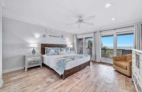 Ono Island Condo | 153 m² Condo ∙ 3 bedrooms ∙ 8 guests