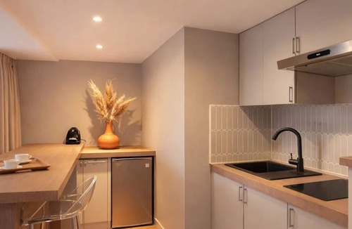 Val-de-Grace Apartment | 1532 Mouffetard