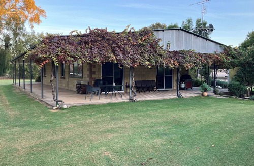 Barham Cottage | 1534 on the Murray - Private Murray River frontage