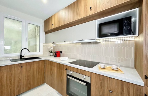 Saint-Vincent-de-Paul Apartment | 1559 Rocroy