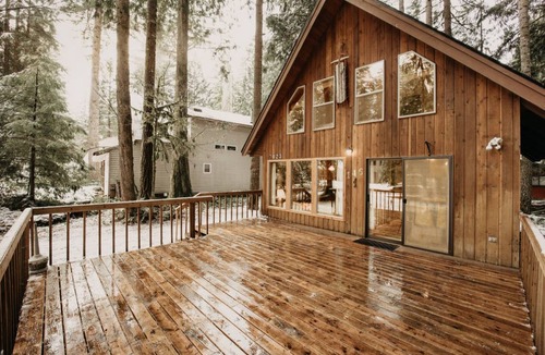 Glacier Cabin | 156 m² Cabin ∙ 3 bedrooms ∙ 6 guests
