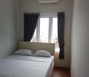 Cibaduyut Hostel | 158 Guest House Syariah RedPartner
