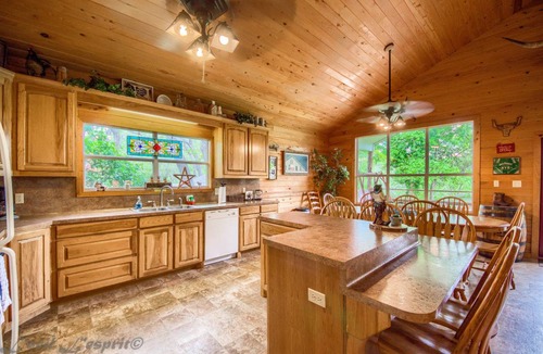 New Braunfels House | 158 m² House ∙ 3 bedrooms ∙ 14 guests