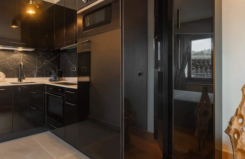 16th Arrondissement Apartment | 1598 Ingres