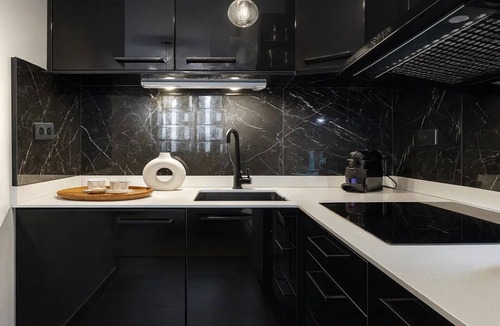 16th Arrondissement Apartment | 1598 Ingres