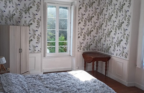 Isse Other | 15th and 19th century Chateau on 10ha in the countryside