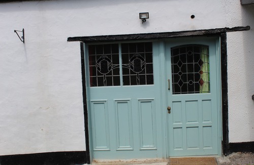 Sticklepath House | 15th Century barn extension with glorious views across Mid Devon