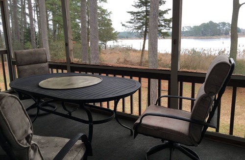 Onancock House | 16 Acres Waterfront Retreat on Deep Creek