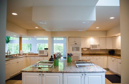 Northport Cabin | 16 Bedroom 19 Bathroom Waterfront Lodge