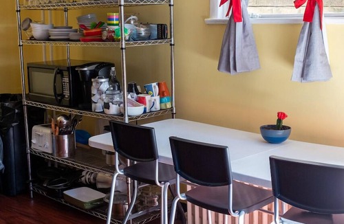 Newbold House | 16 Beds: Groups, Wedding, Grads, Gathering Space!