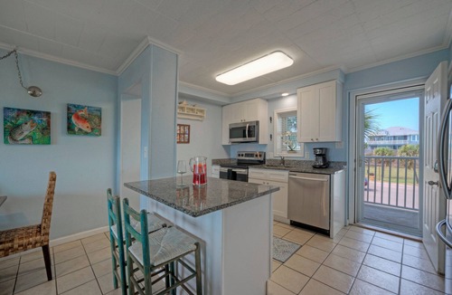 Port Aransas House | 16 Condos, Sleeps 108 w/Pools, Beach Access & Boardwalk | Island Retreat