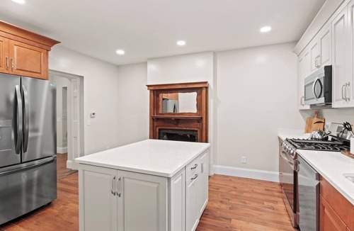 Palmyra Apartment | 16 Guests- 7 Mins Hill Cumorah/En Suite Bathrooms