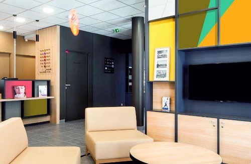 Bobigny Hotel | 16 m² Hotel ∙ 10 guests