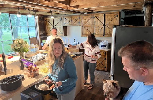 West Siloam Springs Cabin | 16 person Bunkhouse