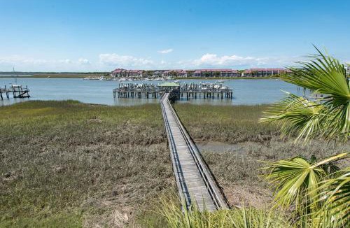 Folly Beach House | 16 Turtle Bay - Riverview - Pool
