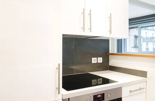 Necker Apartment | 1600 Lecourbe