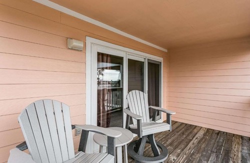 Innerarity Townhomes House | 16038 Innerarity Pt Rd