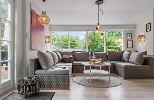 Melby House | 1608-Melby-Elna-Lassensvej-10
