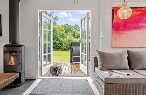 Melby House | 1608-Melby-Elna-Lassensvej-10