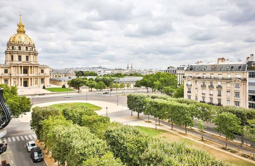 Quartier de l'Ecole-Militaire Apartment | 160M2 EXCEPTIONAL HOME IN THE LINE OF AVE DE BRETEUIL &INVALIDES CATHEDRAL