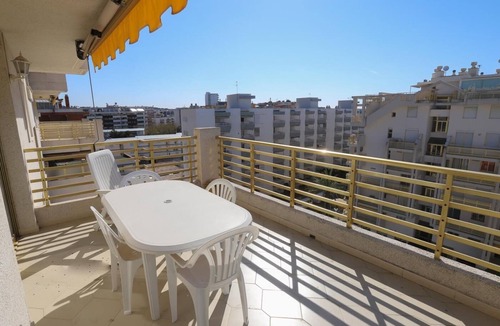 Salou City Centre Apartment | 162 - NOVELTY DELUXE. MAGNIFICENT APARTMENT WITH SEA VIEWS