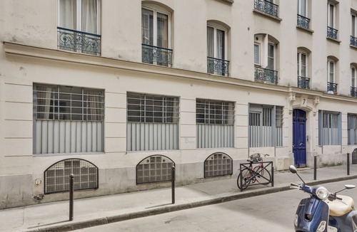 Quartier de la Folie-Mericourt Apartment | 164 Suite Rudy - Superb apartment in Paris.
