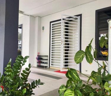 Taman Rapat Damai House | 16p Ipoh, Semi D,