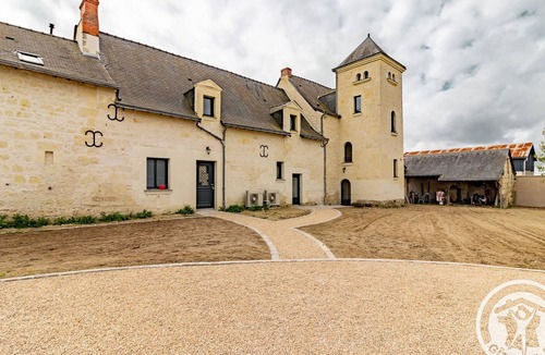 Vivy Cottage | 16th Century Cottage near Saumur