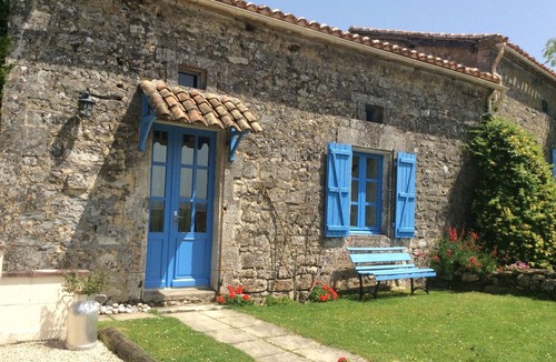 Edon Cottage | 16th Century Cottage with private heated pool and panoramic views