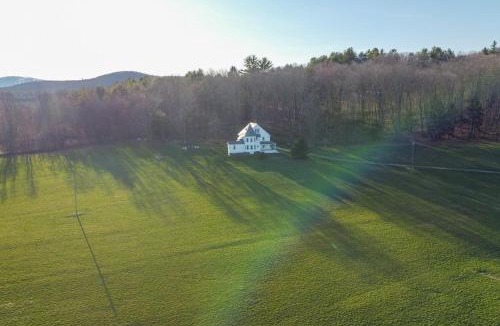 Cavendish House | 17-Acre Vermont Escape w/Panoramic Mountain Views