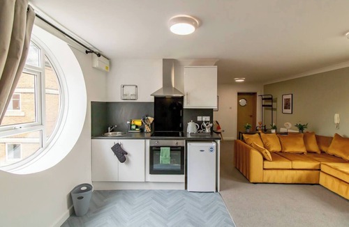 Hartlepool Apartment | 17 Bowline · Superb Studio + Free Parking - Pass the Keys