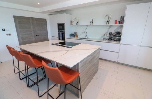 Newquay City Centre Cottage | 17 Cliff Edge