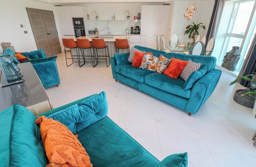 Newquay City Centre Cottage | 17 Cliff Edge