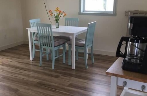 Alburg House | #17 Isle View - Fishing, Sunsets, Beaches, Golfing