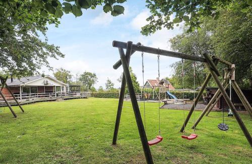 Vester Grønning House | 17 person holiday home in Roslev-By Traum