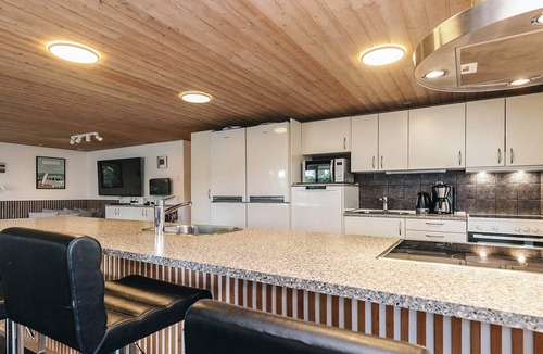Vester Grønning House | 17 person holiday home in Roslev-By Traum