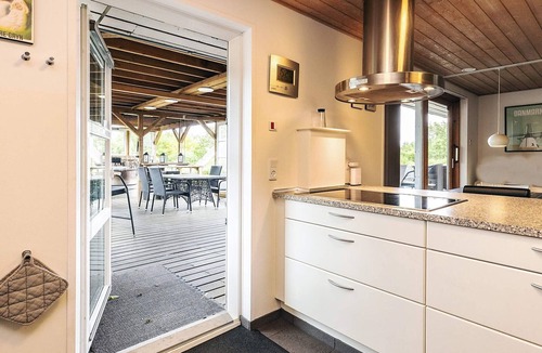 Vester Grønning House | 17 person holiday home in Roslev-By Traum