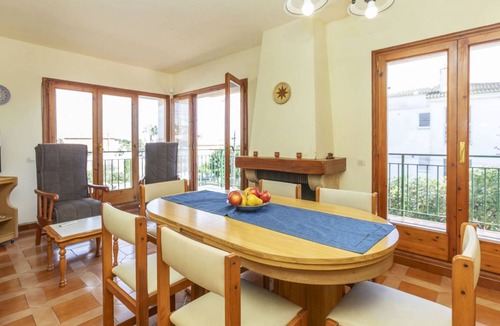 Creixell House | 170 m² House ∙ 4 bedrooms ∙ 8 guests