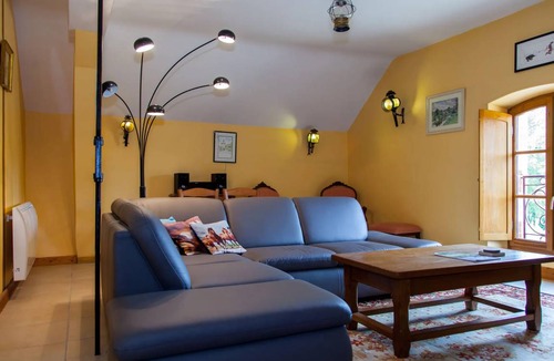 Arthon House | 170 m² House ∙ 4 bedrooms ∙ 8 guests