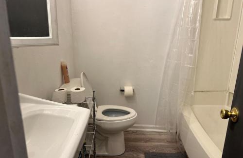 Demopolis Apartment | 1704 Worker crash pad