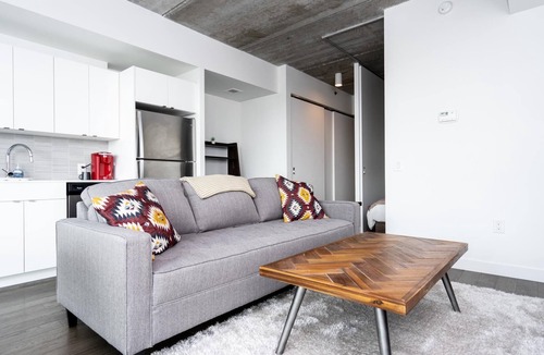 Downtown Winnipeg Condo | (1705)Downtown Glasshouse Impressive 1BR 1 BATH+ Fast WiFi(311)